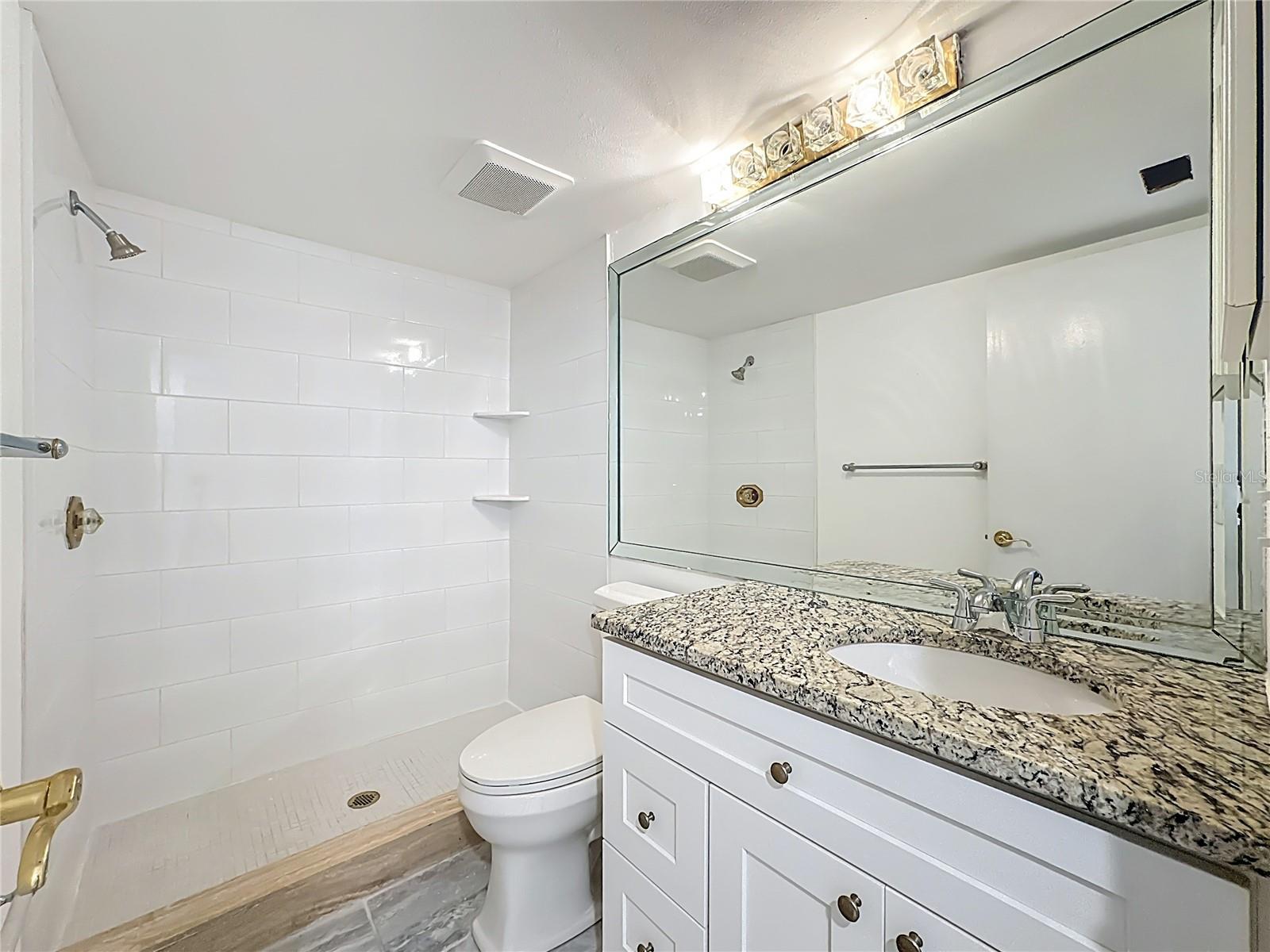 1511 PELICAN POINT DR #BA180, SARASOTA, FL — photo 22