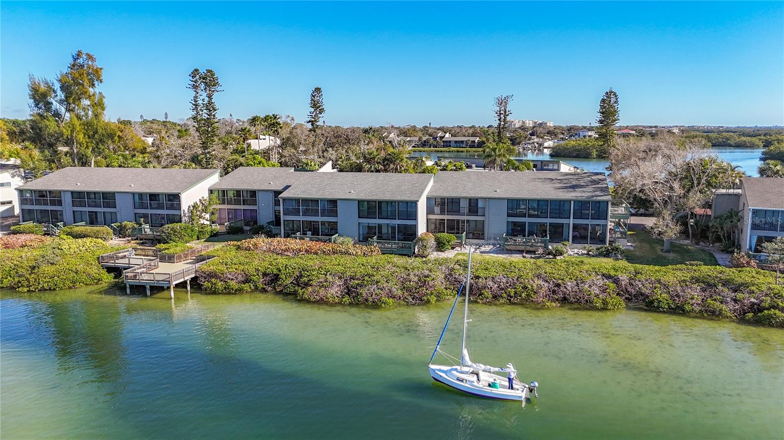1511 PELICAN POINT DR #BA180, SARASOTA, FL — photo 35
