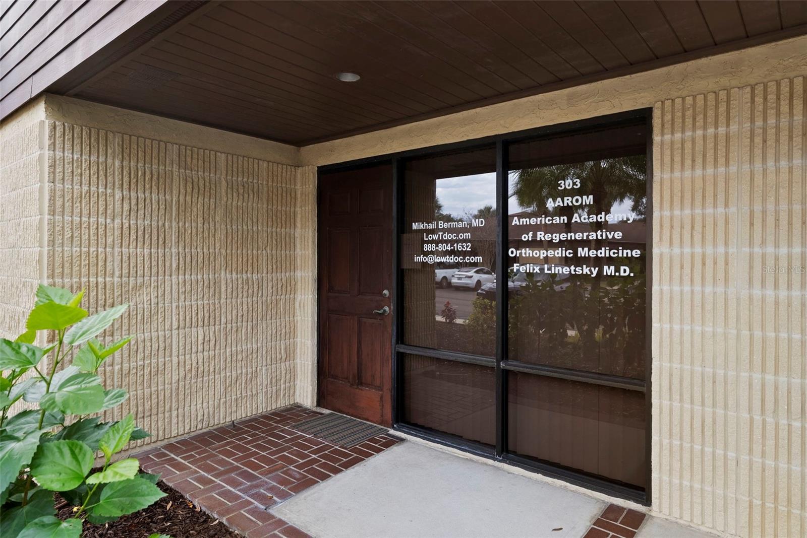 611 DRUID RD E #303, CLEARWATER, FL — photo 2