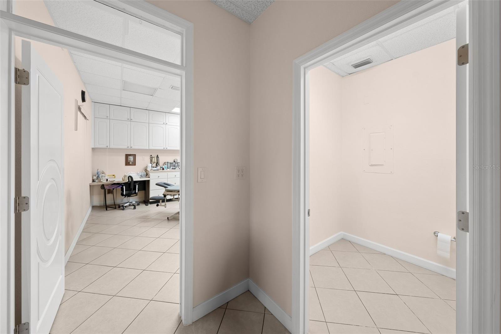 611 DRUID RD E #303, CLEARWATER, FL — photo 17