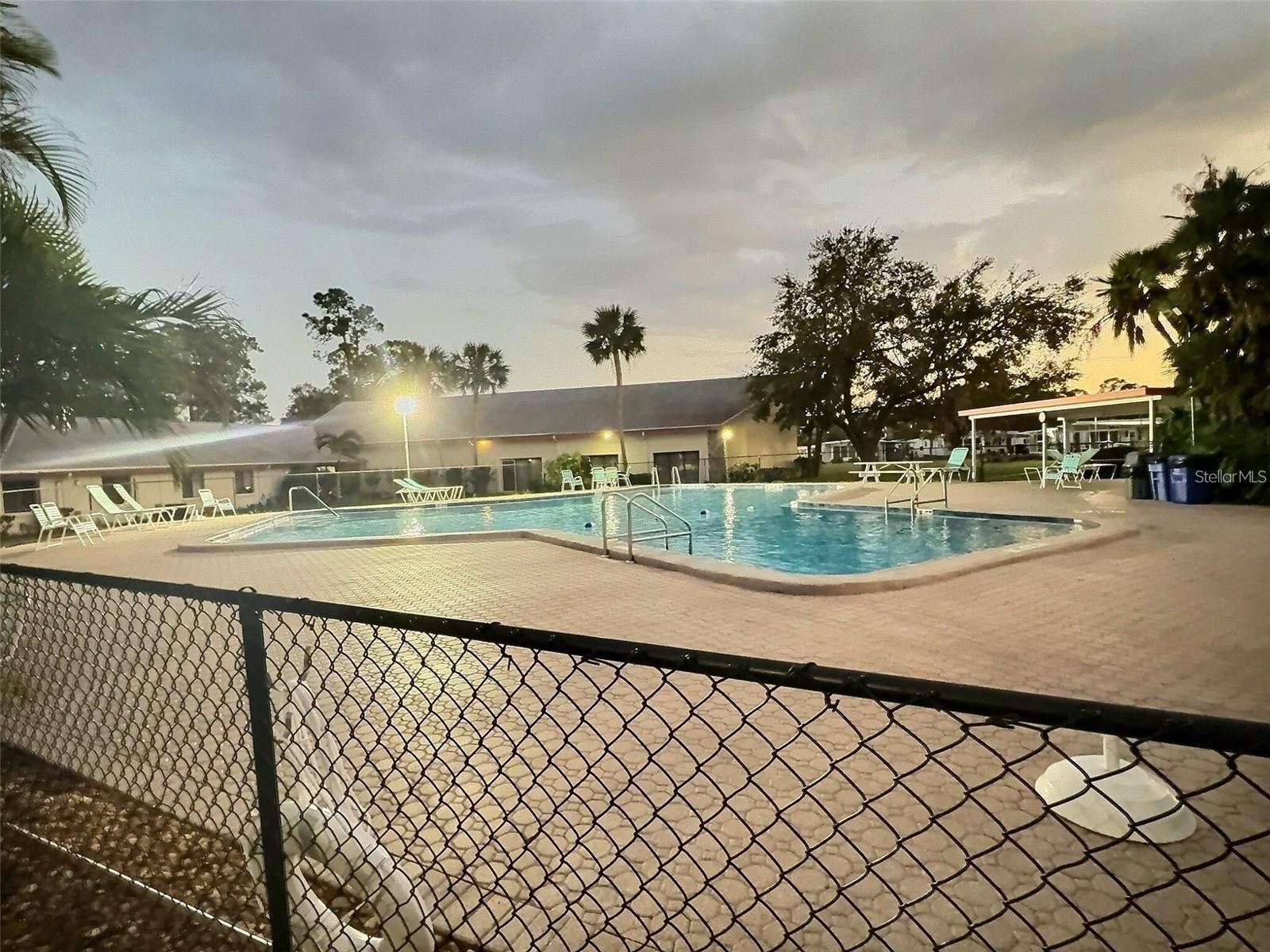 667 SUGAR PALM ST, LARGO, FL — photo 5