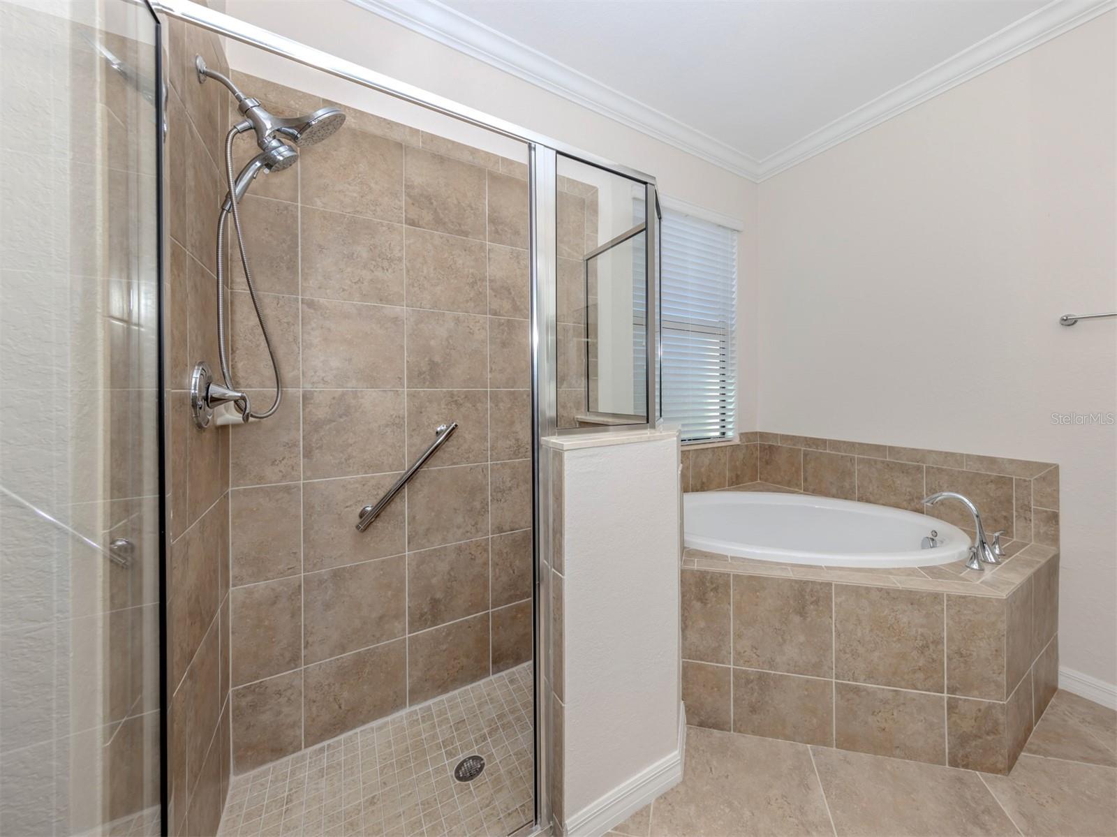 19930 BENISSIMO DR, VENICE, FL — photo 10