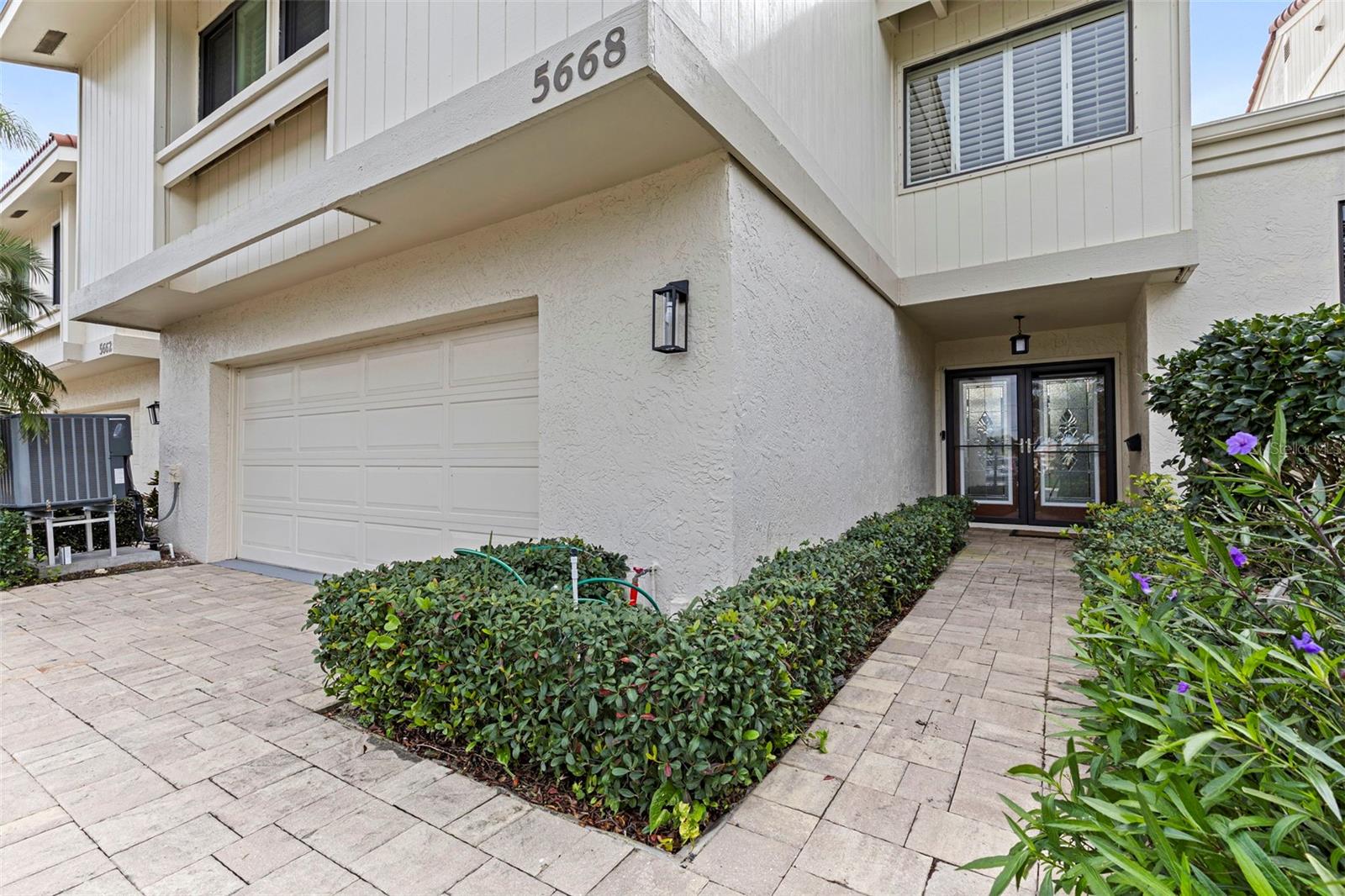 5668 ESCONDIDA BLVD S, ST PETERSBURG, FL