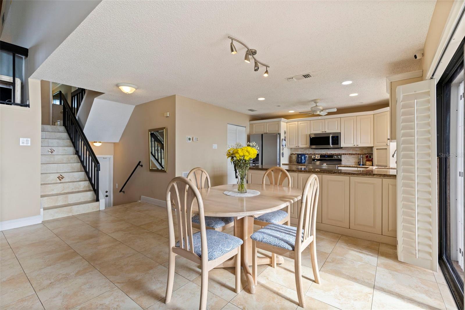 5668 ESCONDIDA BLVD S, ST PETERSBURG, FL — photo 10