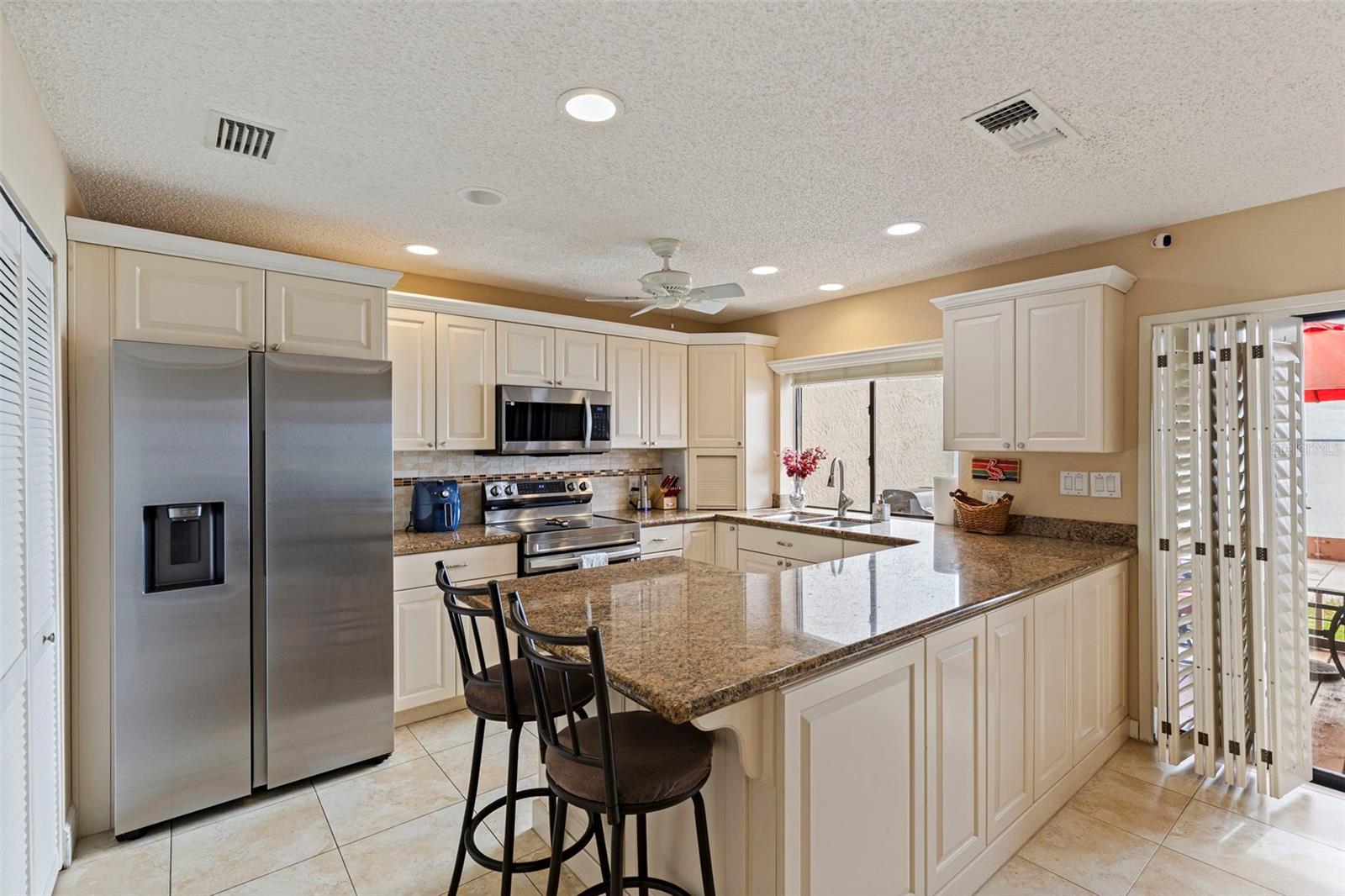 5668 ESCONDIDA BLVD S, ST PETERSBURG, FL — photo 11
