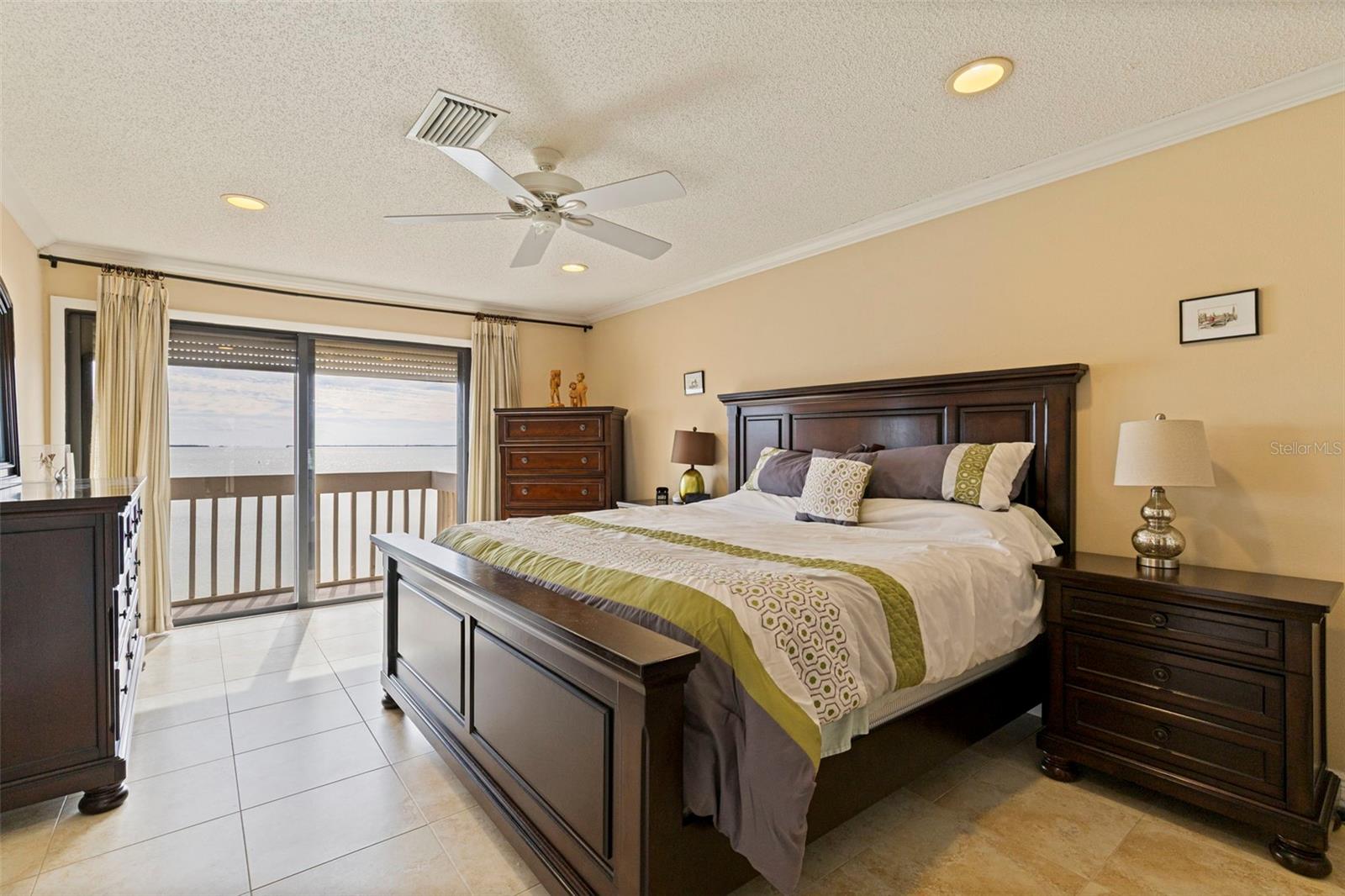 5668 ESCONDIDA BLVD S, ST PETERSBURG, FL — photo 17