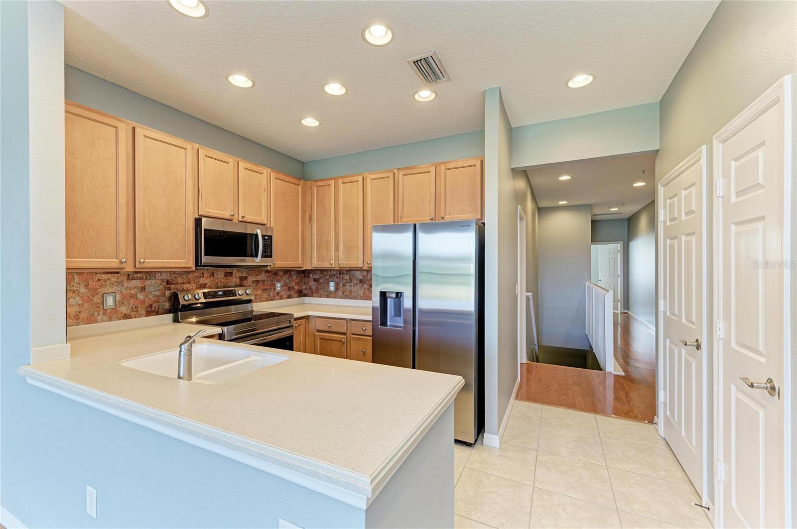 7230 HAMILTON RD #297, BRADENTON, FL — photo 10