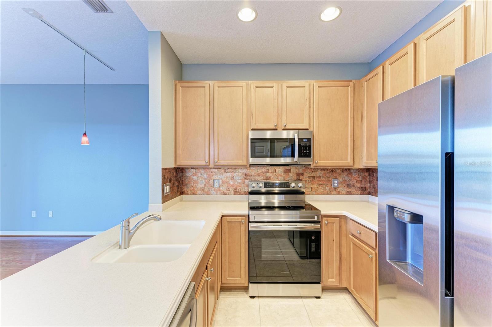 7230 HAMILTON RD #297, BRADENTON, FL — photo 12