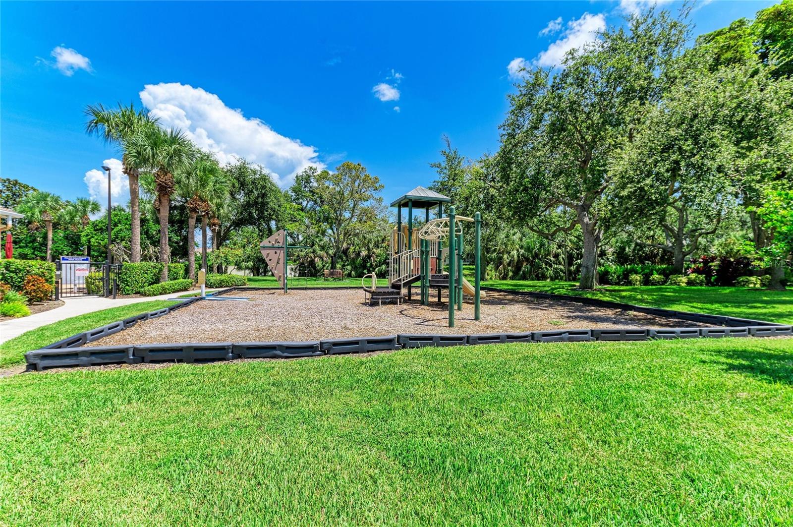 7230 HAMILTON RD #297, BRADENTON, FL — photo 43