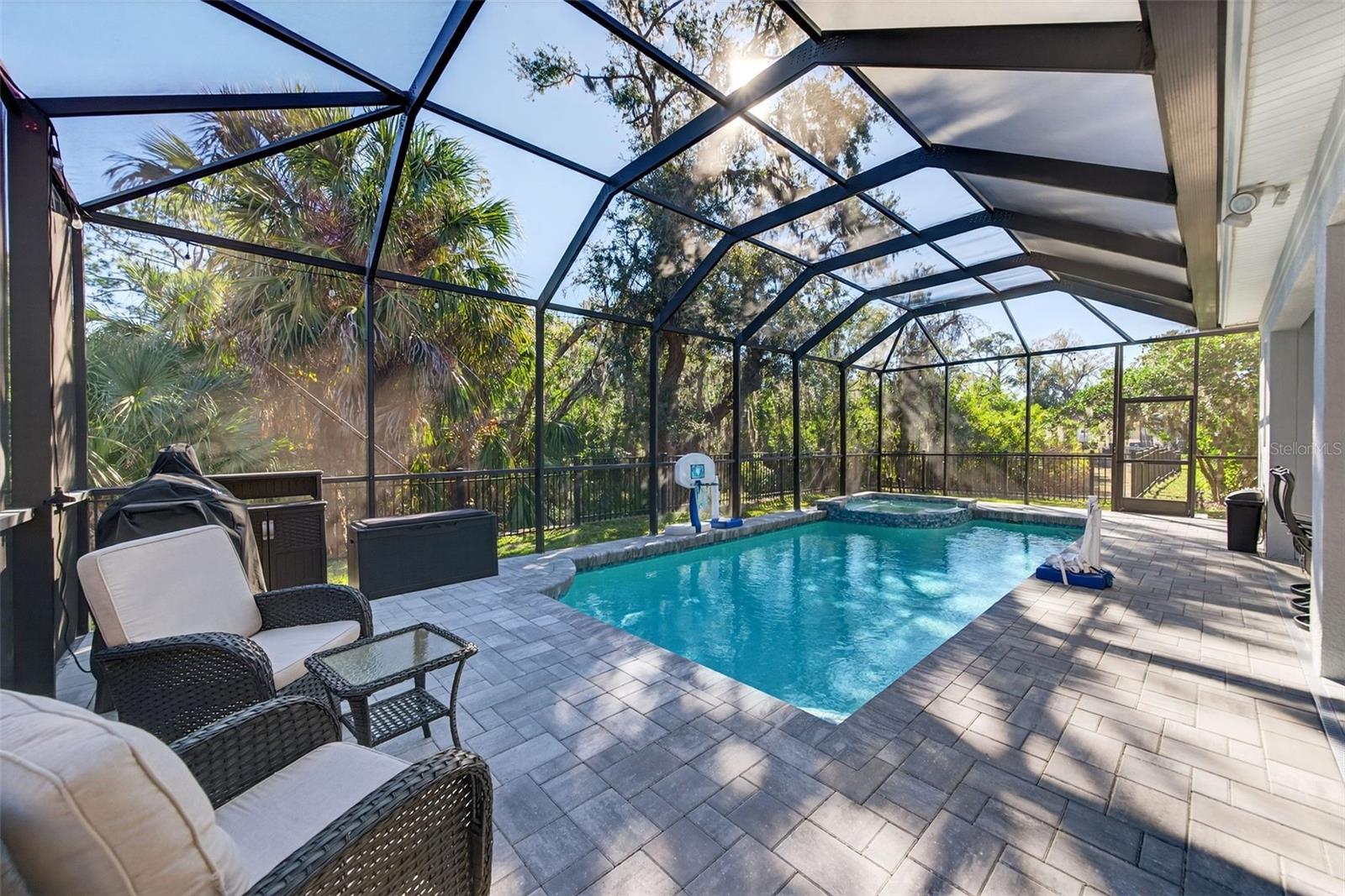 8111 SANTA ROSA CT, SARASOTA, FL — photo 2