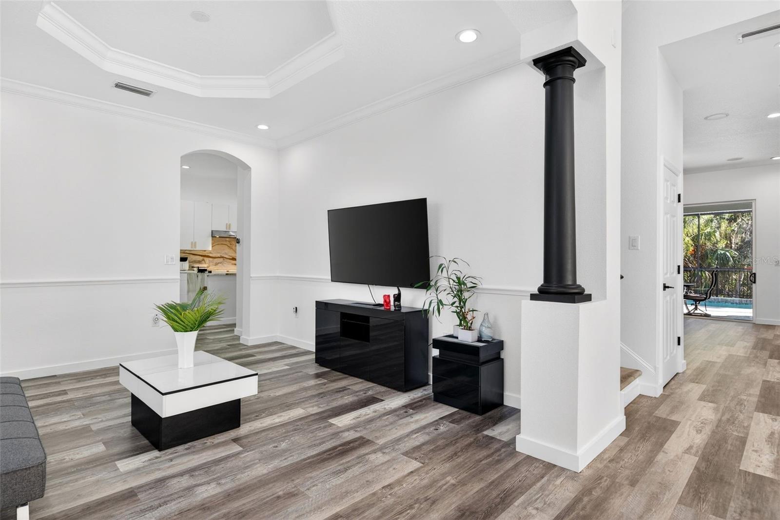 8111 SANTA ROSA CT, SARASOTA, FL — photo 11