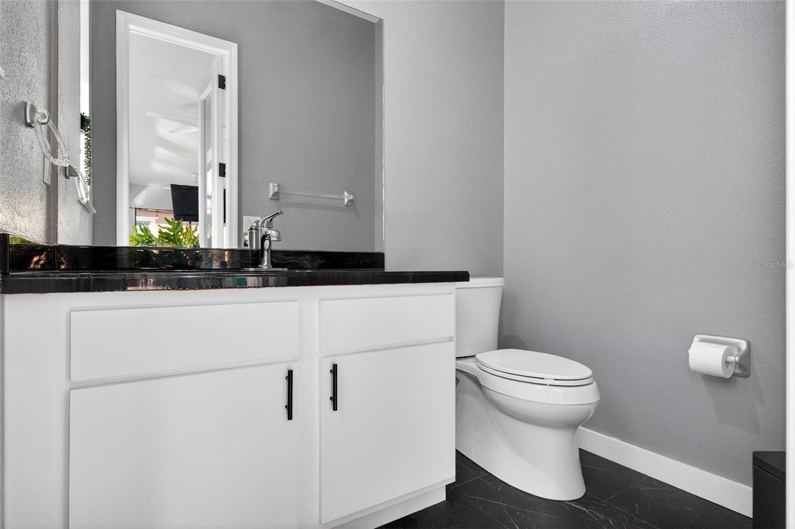 8111 SANTA ROSA CT, SARASOTA, FL — photo 47
