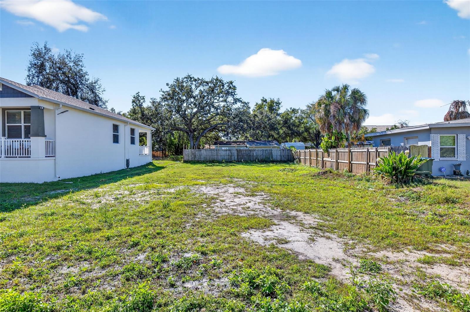 3242 ROXBOROUGH AVE, CLEARWATER, FL — photo 2