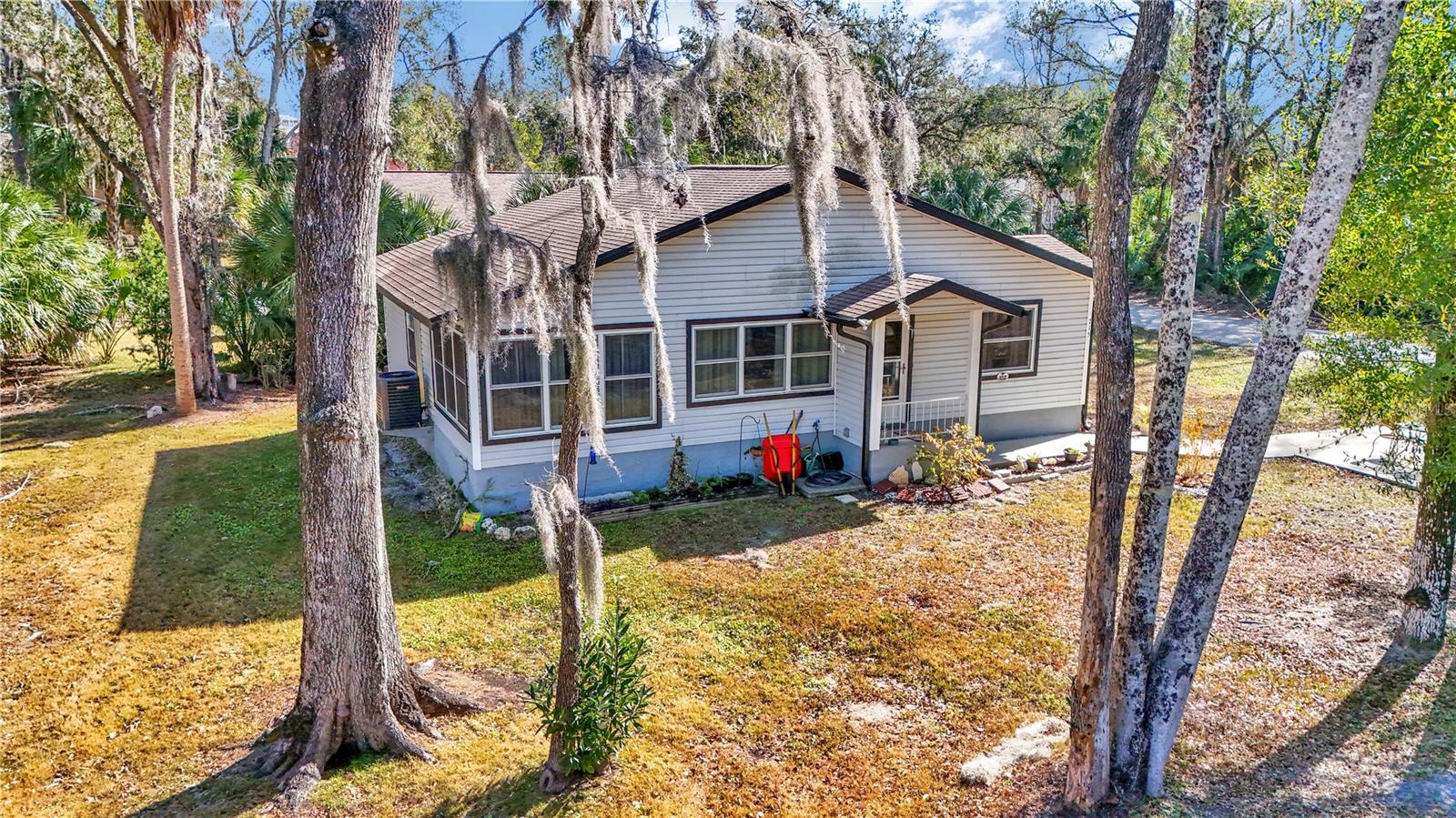 715 NE 12TH TER, CRYSTAL RIVER, FL — photo 9