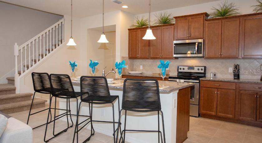 8879 GENEVE CT, KISSIMMEE, FL — photo 2