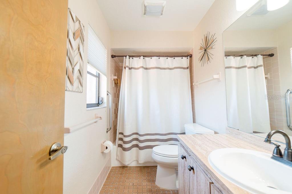 9273 CARNATION AVE, ENGLEWOOD, FL — photo 17