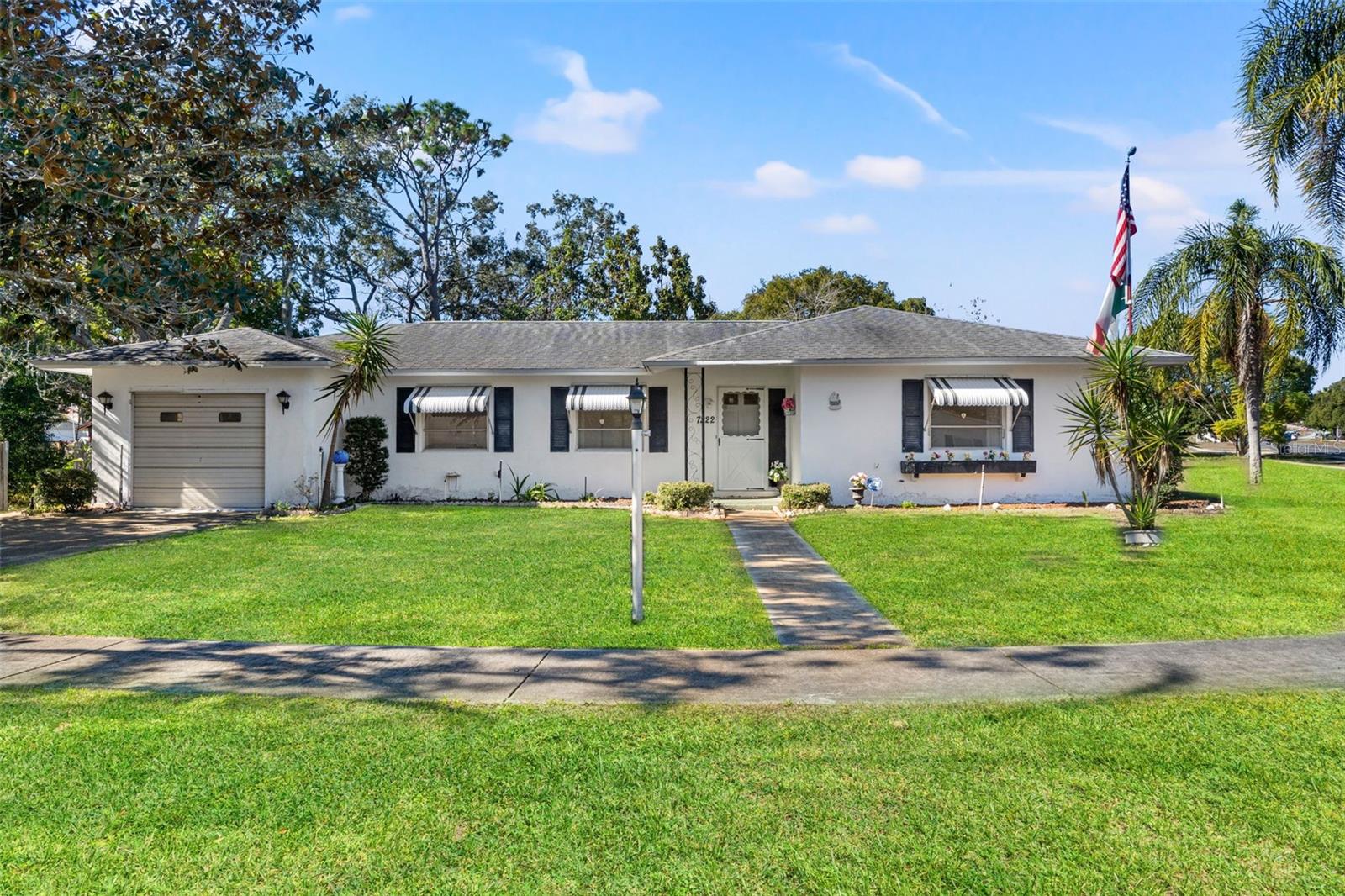 7222 HOLIDAY DR, SPRING HILL, FL — photo 4