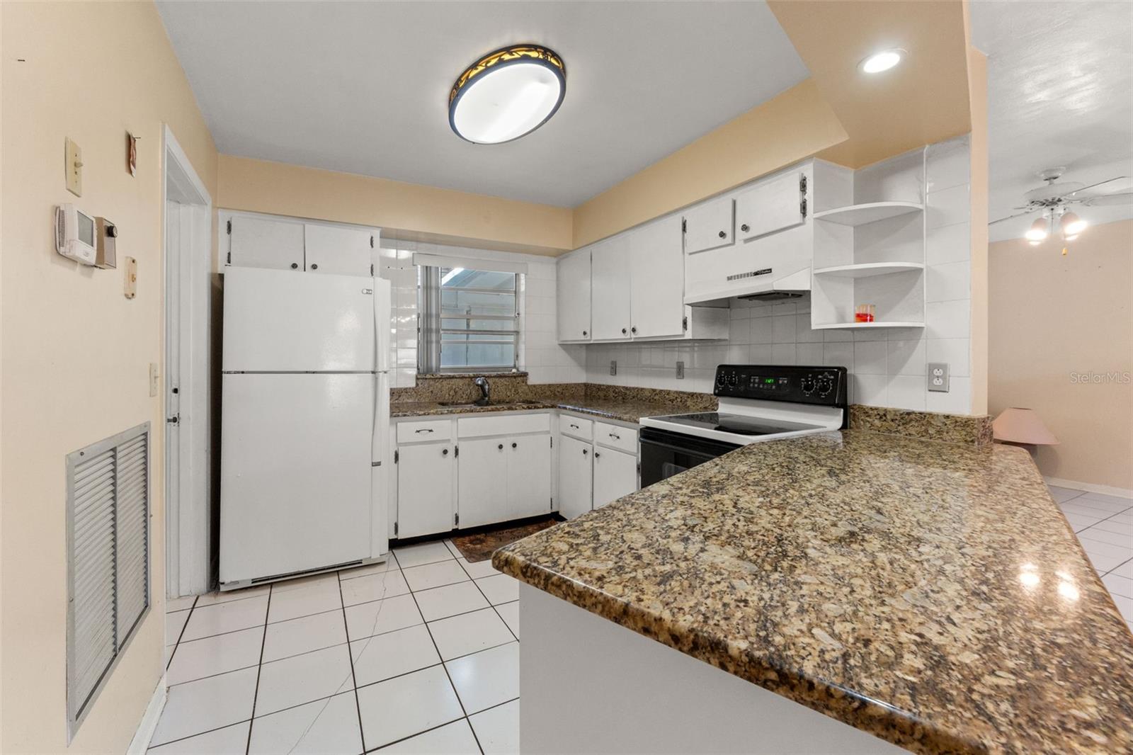 7222 HOLIDAY DR, SPRING HILL, FL — photo 16