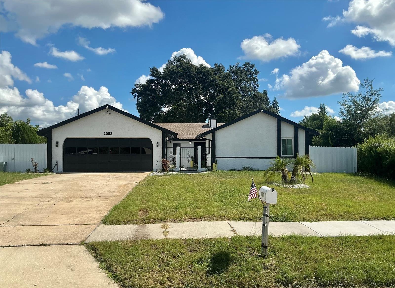 1052 MANCHESTER CIR, WINTER PARK, FL