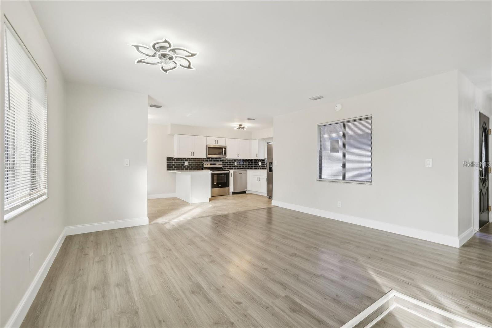 1052 MANCHESTER CIR, WINTER PARK, FL — photo 9