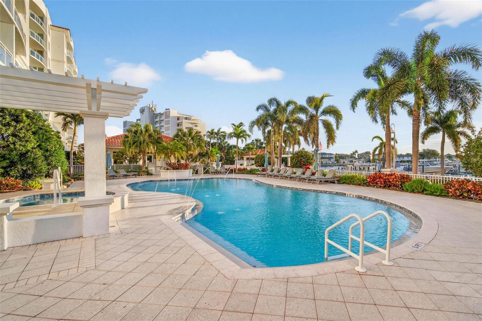 1325 SNELL ISLE BLVD NE #302, ST PETERSBURG, FL — photo 44