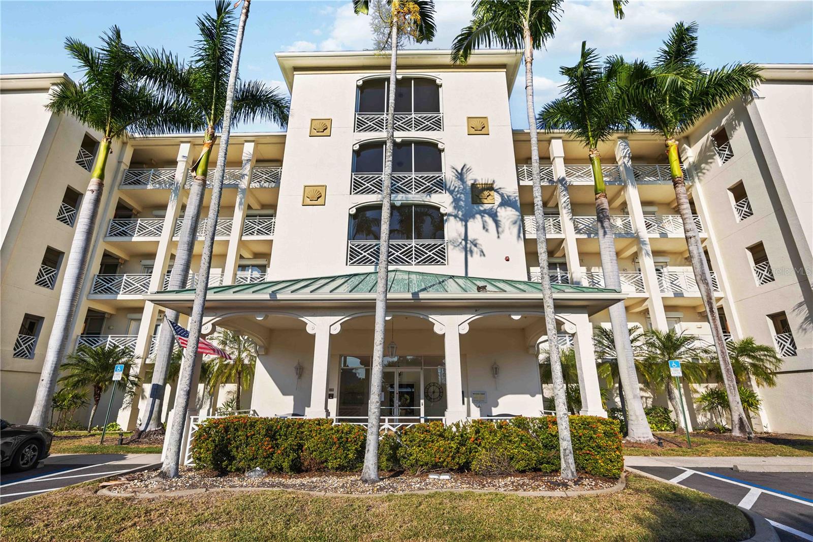 200 HARBOR WALK DR #322, PUNTA GORDA, FL — photo 2