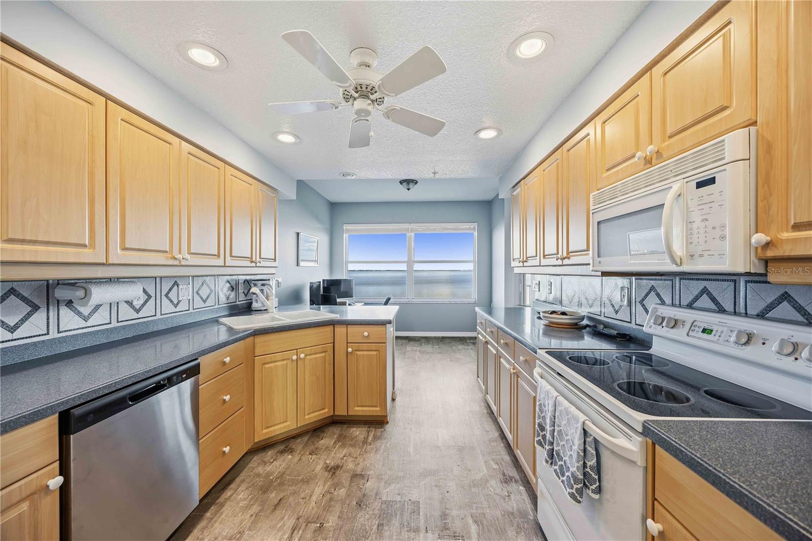 200 HARBOR WALK DR #322, PUNTA GORDA, FL — photo 12