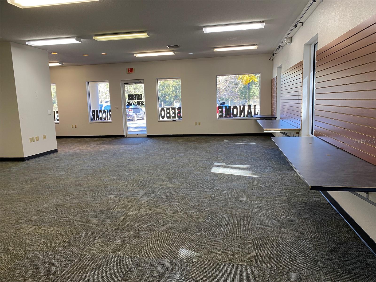 208 S US HIGHWAY 27/441 #208, LADY LAKE, FL — photo 10