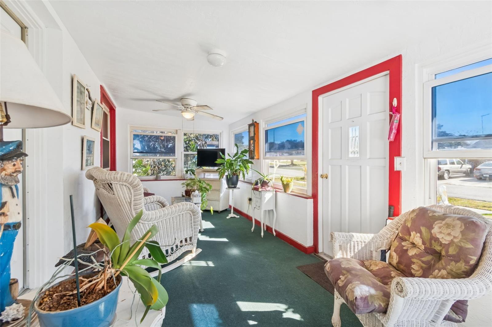 6503 AMUNDSON CT, TAMPA, FL — photo 11