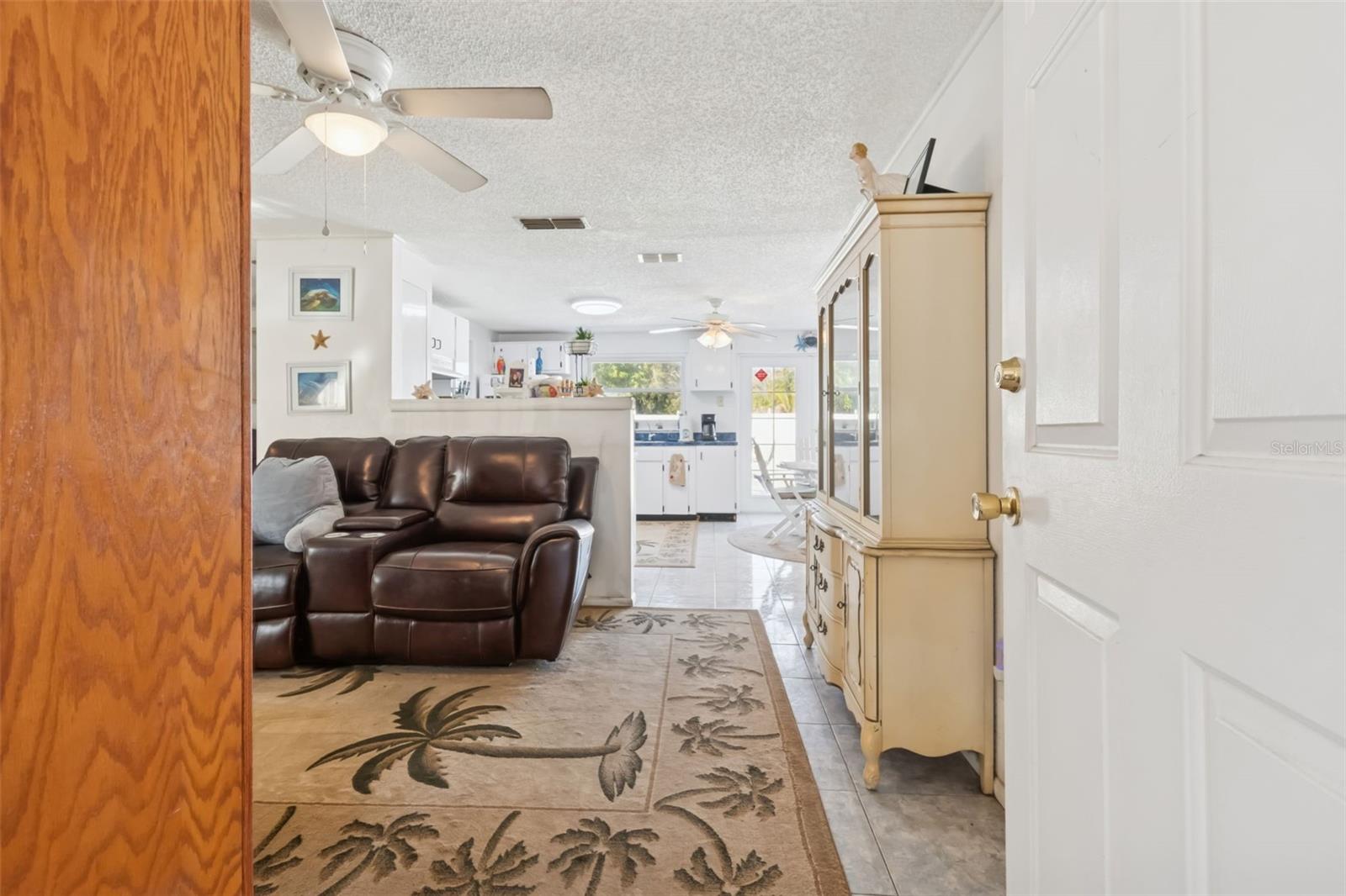 6503 AMUNDSON CT, TAMPA, FL — photo 14