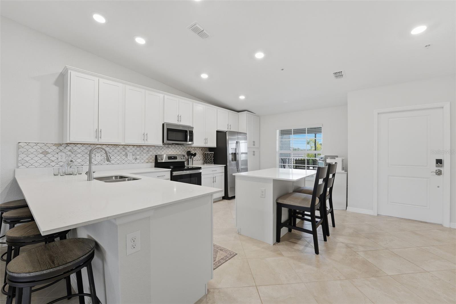 12440 WELLEN GOLF ST #201, VENICE, FL — photo 3