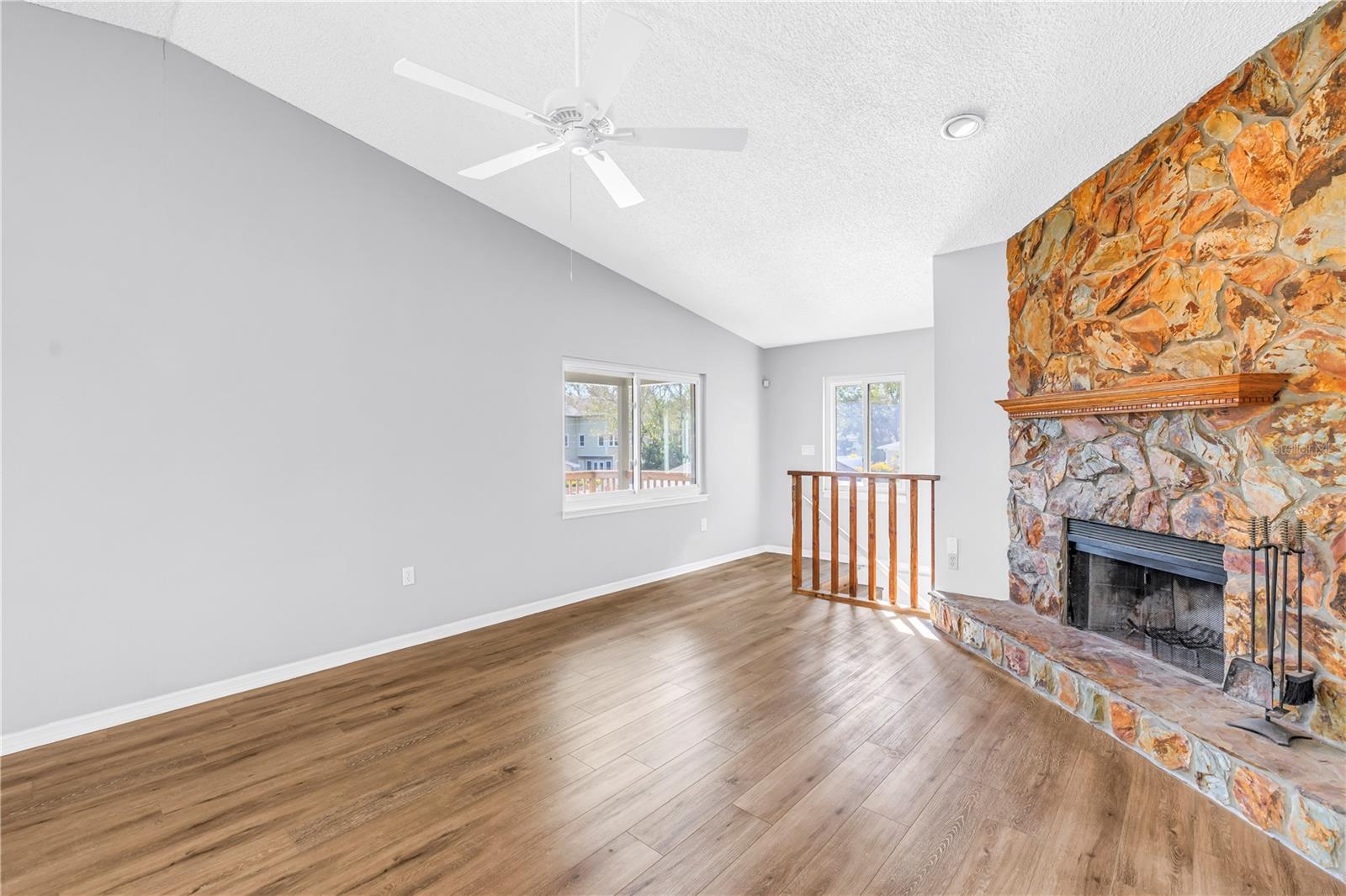 110 29TH AVE N, ST PETERSBURG, FL — photo 14