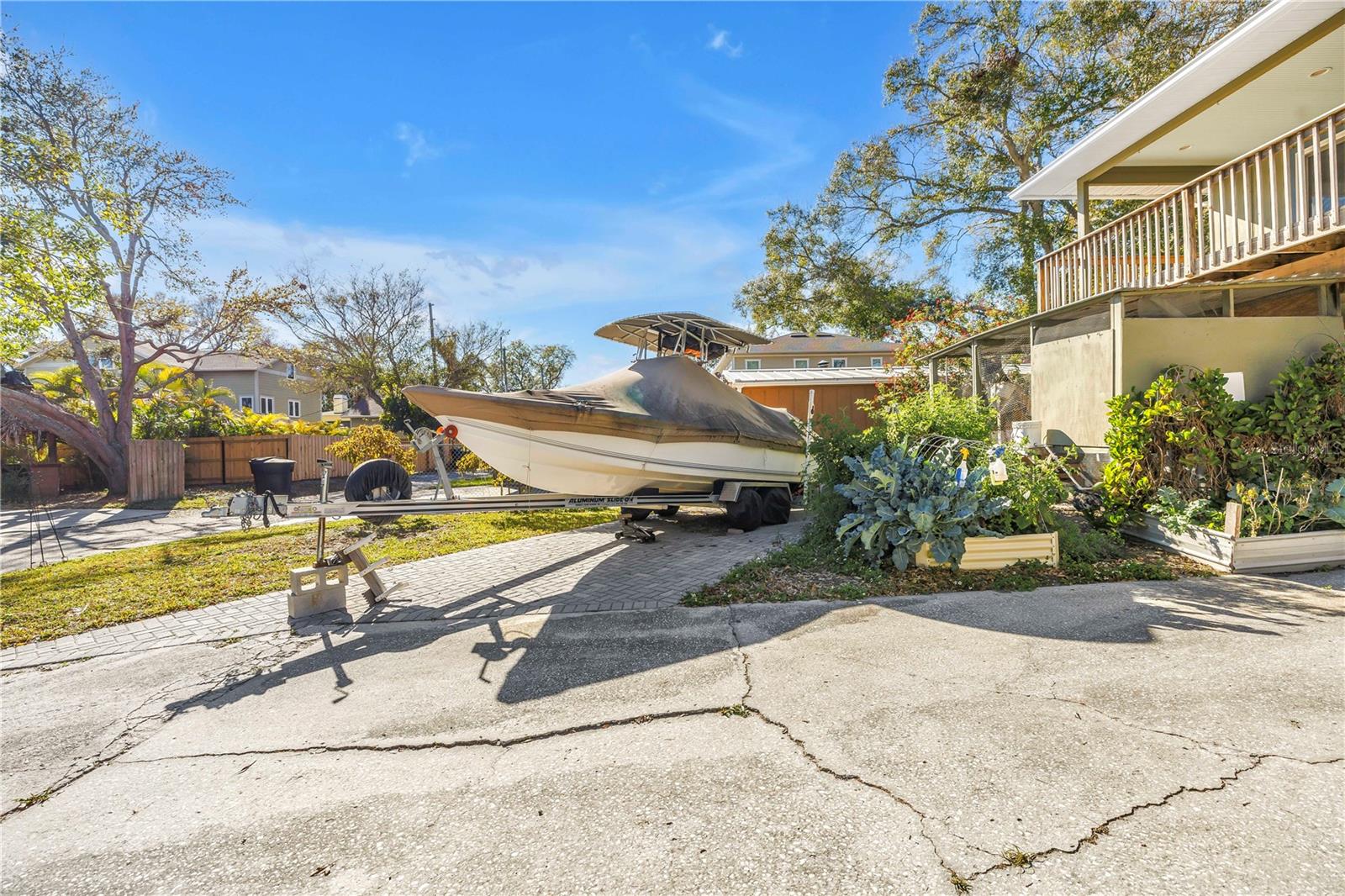 110 29TH AVE N, ST PETERSBURG, FL — photo 41
