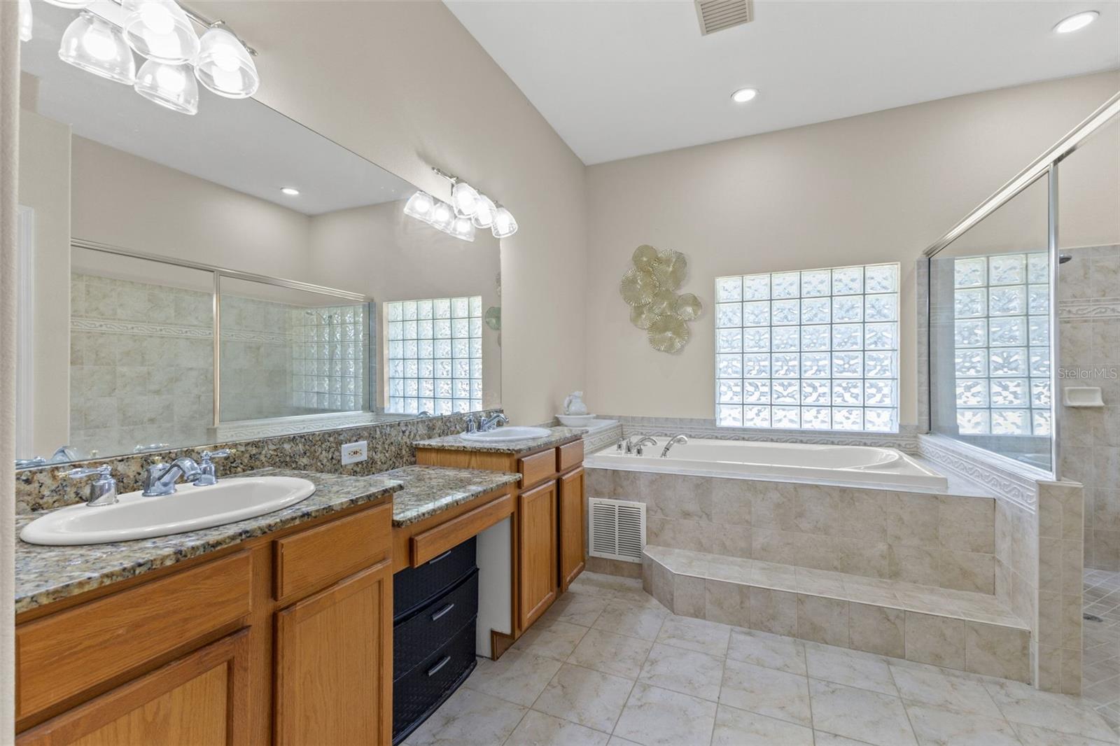 14071 LINDEN DR, SPRING HILL, FL — photo 31