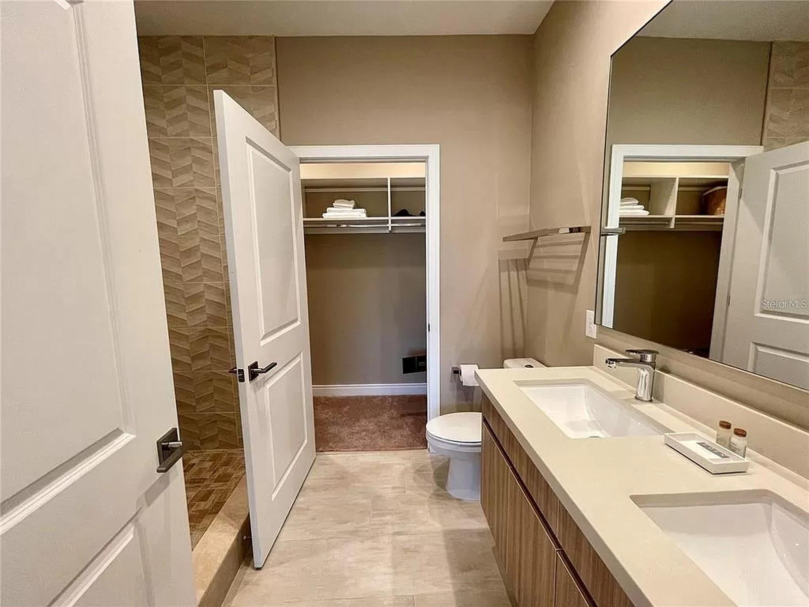 7582 BROOKLYN DR, KISSIMMEE, FL — photo 8