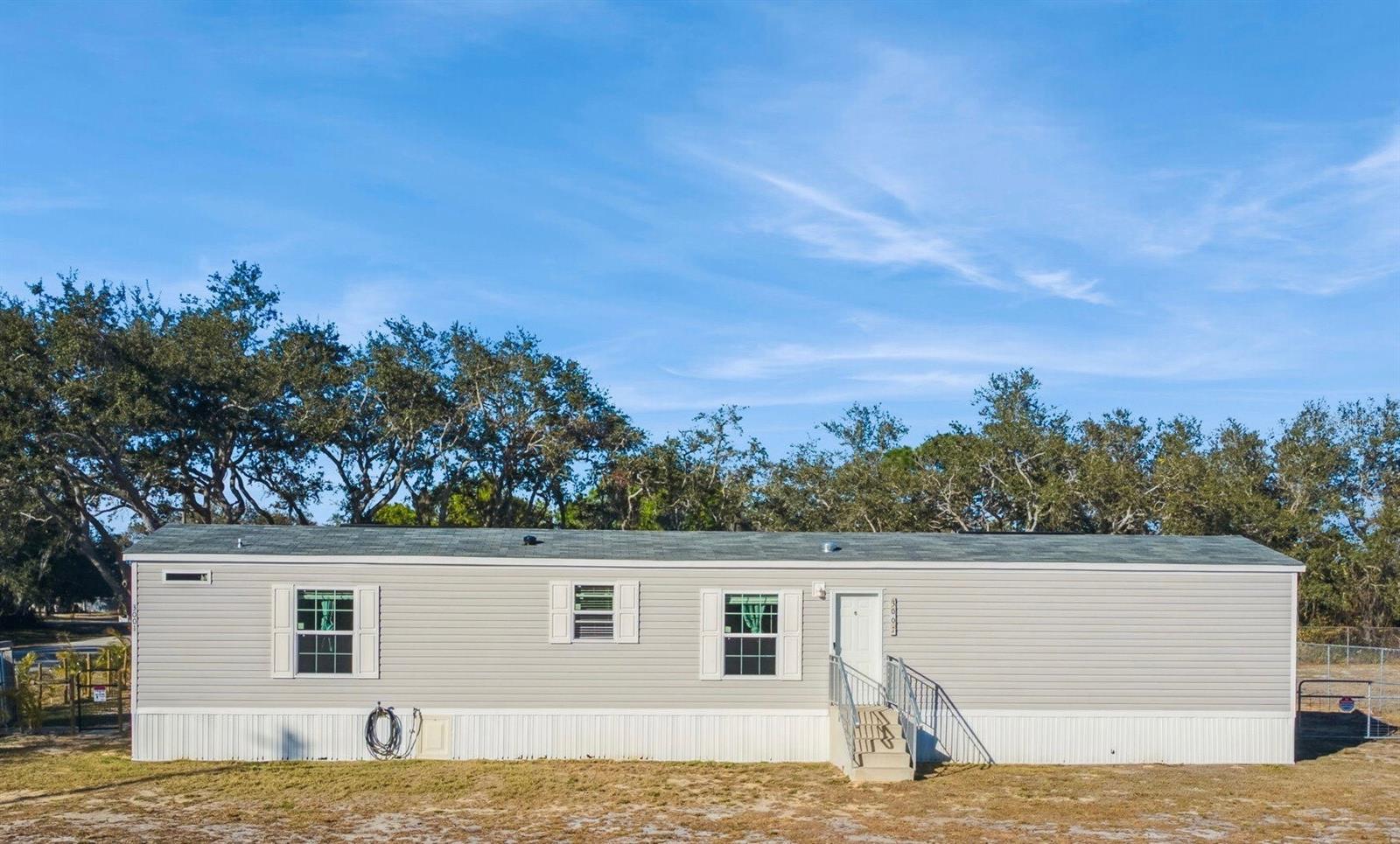 3001 HOLIDAY BEACH DR, AVON PARK, FL