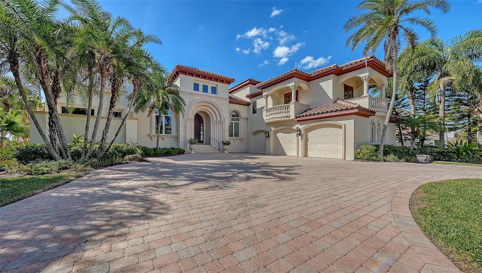 570 S SPOONBILL DR, SARASOTA, FL — photo 8