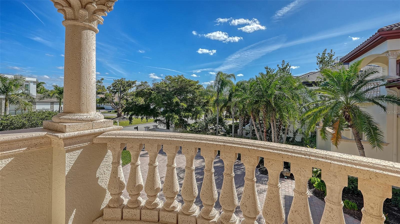 570 S SPOONBILL DR, SARASOTA, FL — photo 48