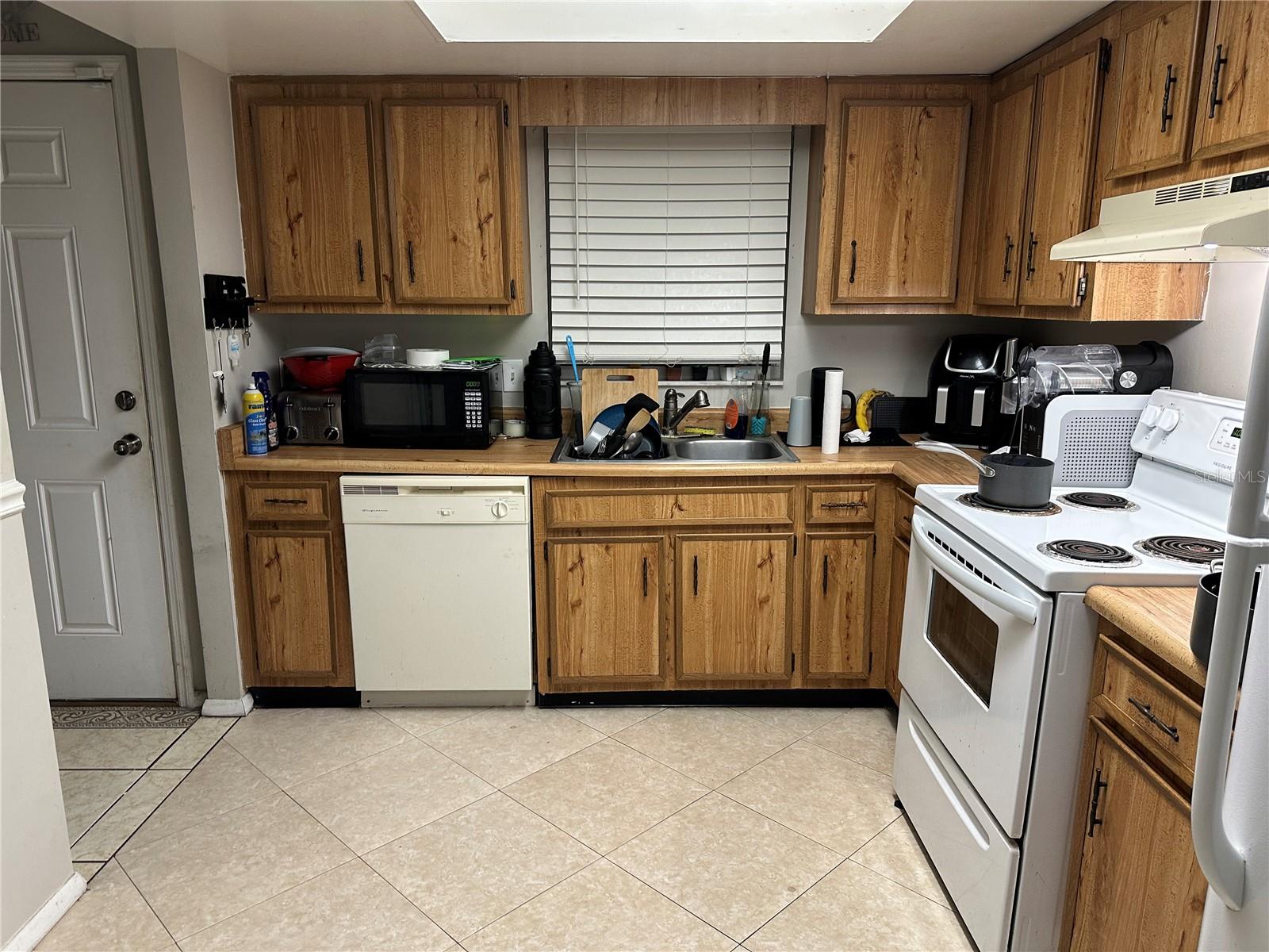 2513 RIO PINAR LAKES BLVD, ORLANDO, FL — photo 6