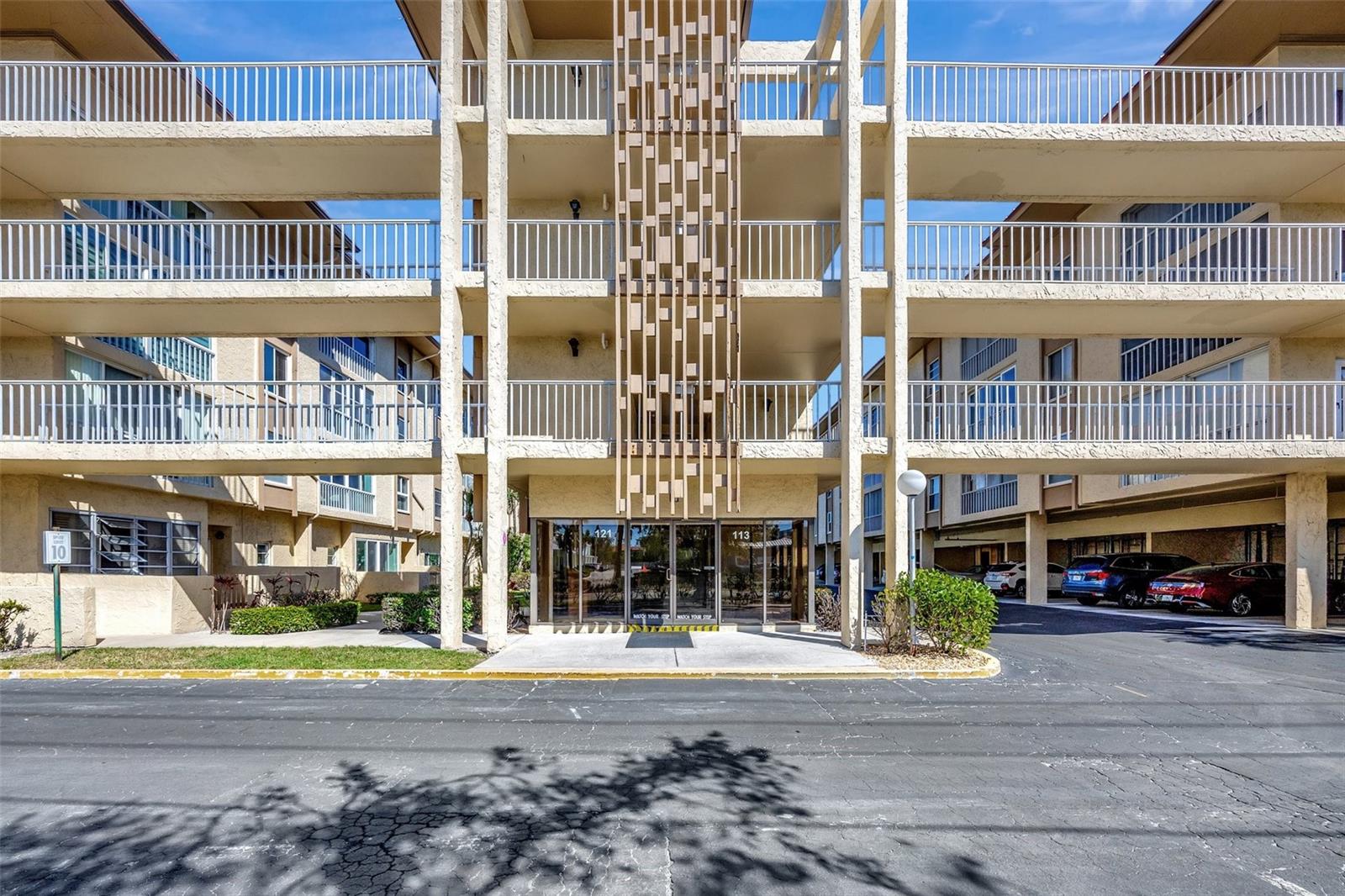 113 ISLAND WAY #241, CLEARWATER BEACH, FL — photo 2
