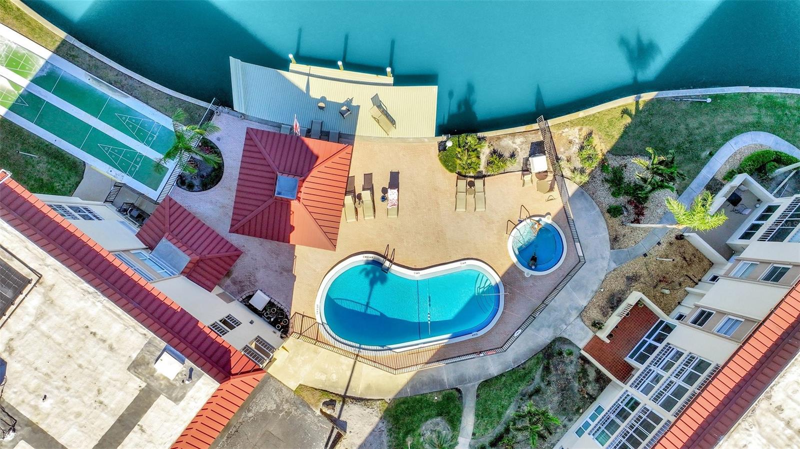 113 ISLAND WAY #241, CLEARWATER BEACH, FL — photo 4