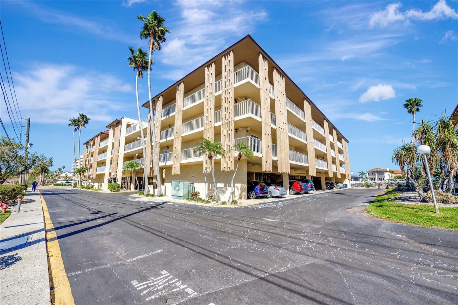 113 ISLAND WAY #241, CLEARWATER BEACH, FL — photo 28