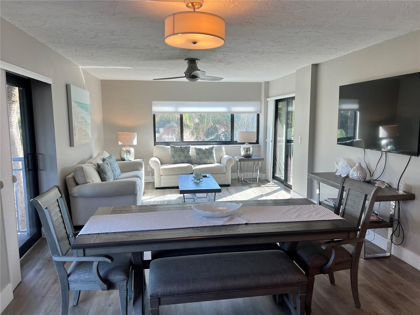 1001 POINT OF ROCKS RD #208, SARASOTA, FL — photo 2