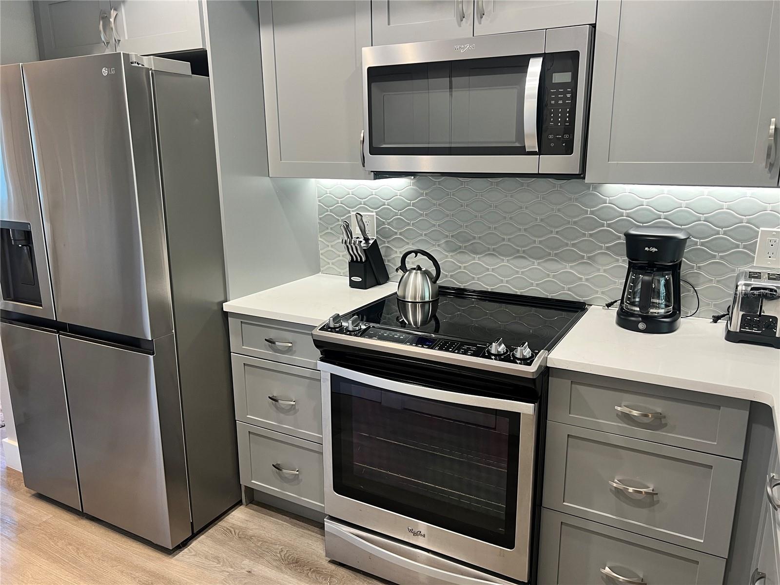 1001 POINT OF ROCKS RD #208, SARASOTA, FL — photo 4
