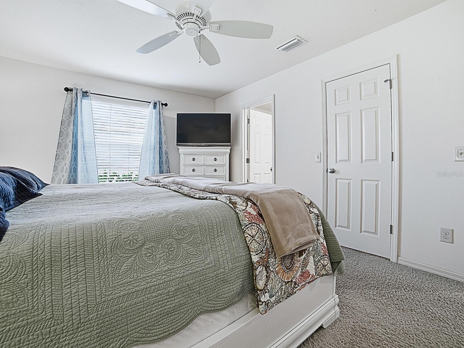 1692 INDIGO AVE, THE VILLAGES, FL — photo 28