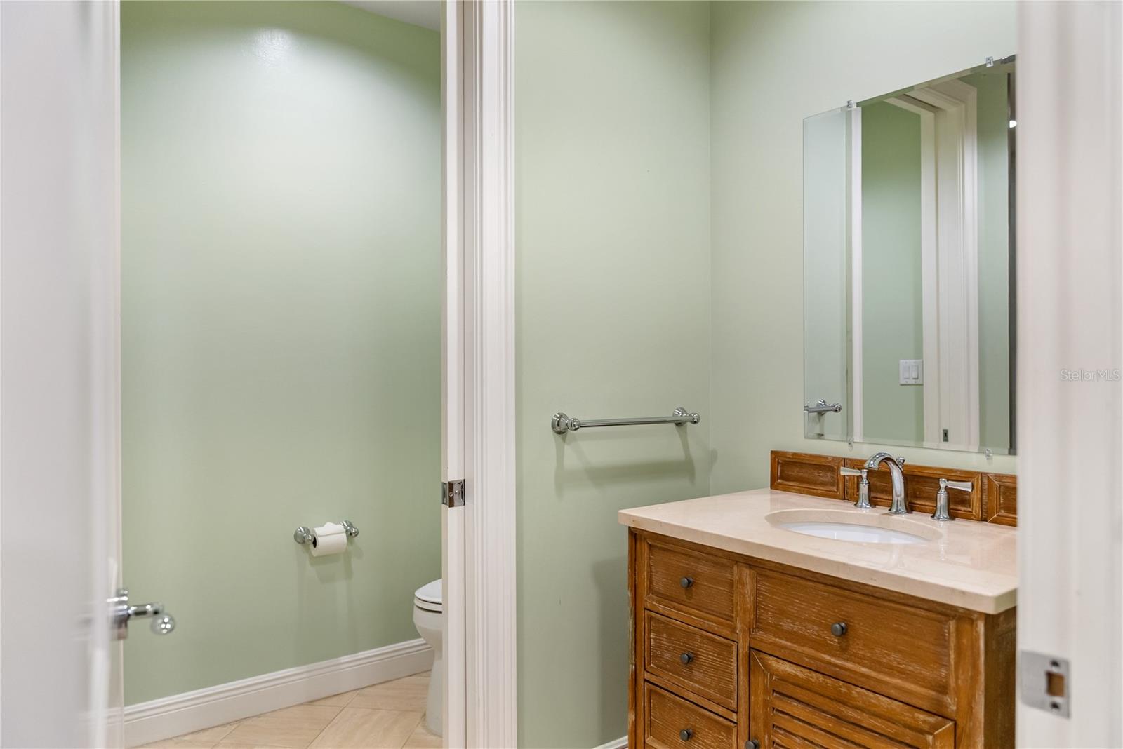 1300 BENJAMIN FRANKLIN DR #305, SARASOTA, FL — photo 33