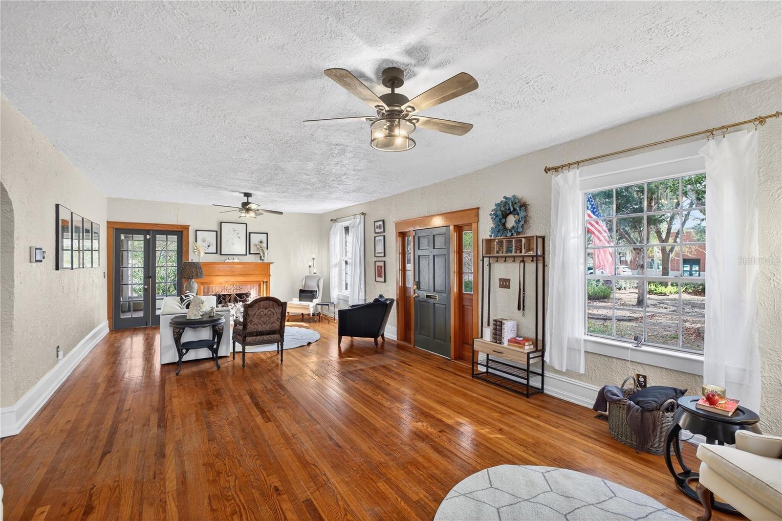1305 WASHINGTON AVE, EUSTIS, FL — photo 9