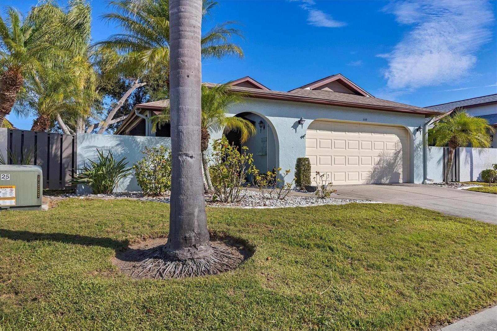 687 LINDEN DR, ENGLEWOOD, FL