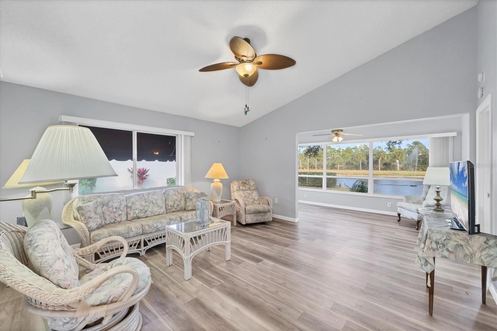 687 LINDEN DR, ENGLEWOOD, FL — photo 16