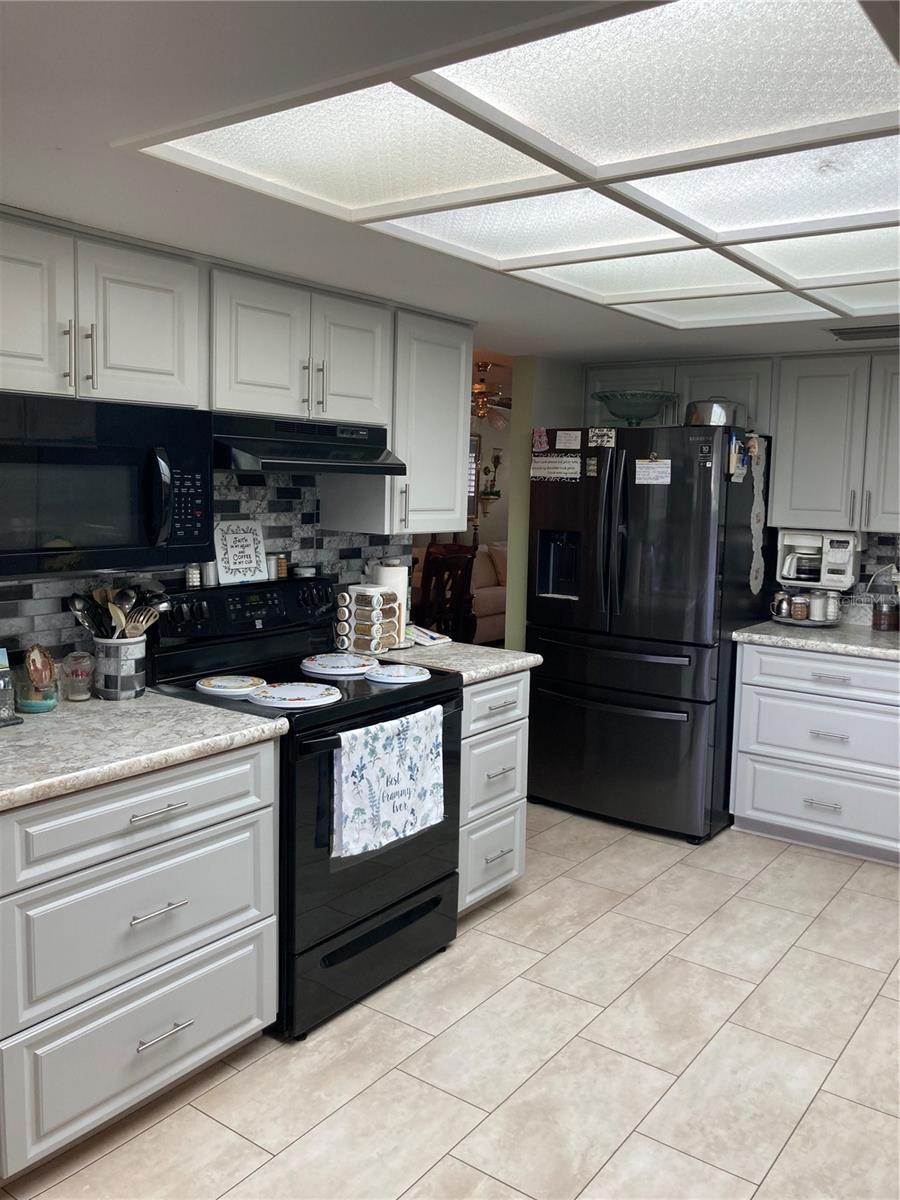 9902 ST. JOSEPH, NEW PORT RICHEY, FL — photo 9